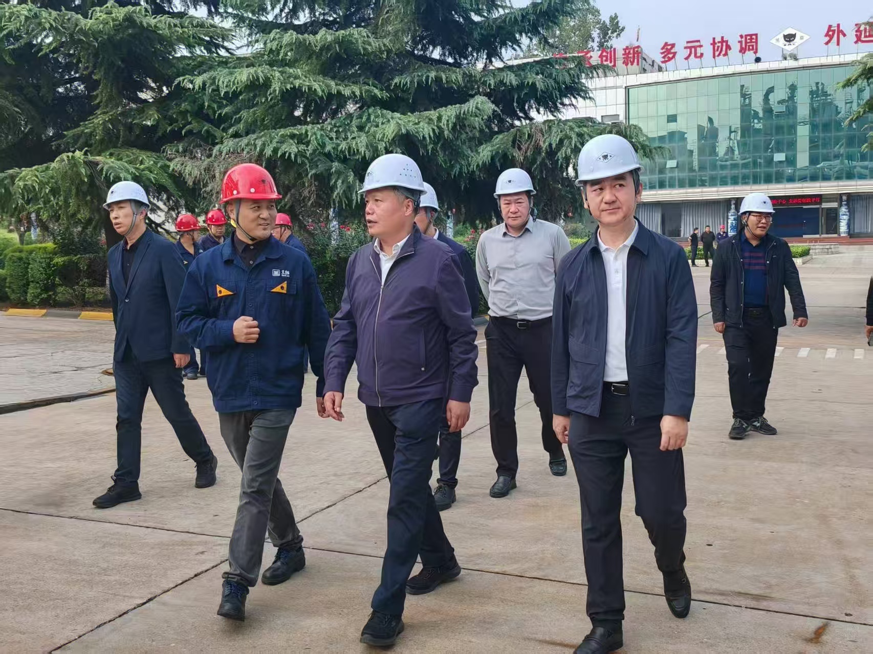 調研現(xiàn)場.jpg 調研現(xiàn)場.jpg